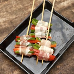 P14.สามชั้นพันพริกหวานสามสี