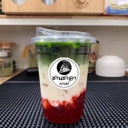 สตอเบอรี่นมสดชาเขียว