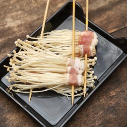 P11.สามชั้นพันเห็ดเข็มทอง