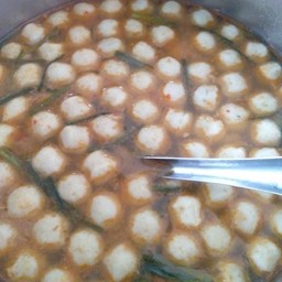 ขนมจีนแกงลาว