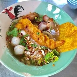 ก๋วยเตี๋ยว เย็นตาโฟ ต้มยำ รสเด็ด
