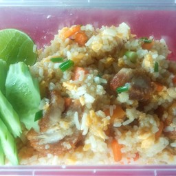 ข้าวผัดรวม