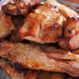 คอหมูย่างจิ้มแจ่ว