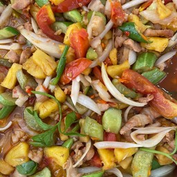 ผัดเปรี้ยวหวานสับปะรดหมู