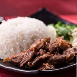 Dข้าวหน้าเนื้อตุ๋น