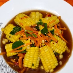ยำข้าวโพดหวานๆนัวร์ๆ ไส่ปลาร้า ไม่ปลาน้า ระบุด้วยนะคะ