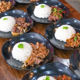 Dข้าวกะเพราหมูตุ๋น