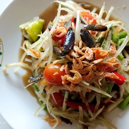 ส้มตำไทยใส่ปู