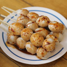 ลูกชิ้นเนื้อปิ้ง