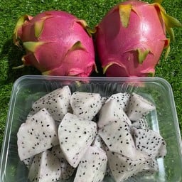 ผลไม้พร้อมทาน&กรีกโยเกิร์ต ถนนเลียบทางรถไฟ สวนผัก29