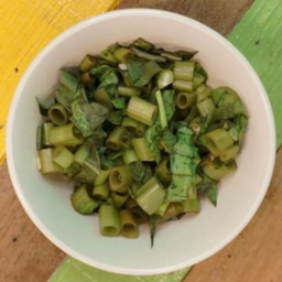 ผักบุ้งลวก