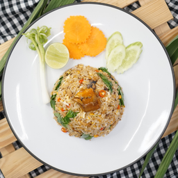 ข้าวผัดปลากระป๋อง
