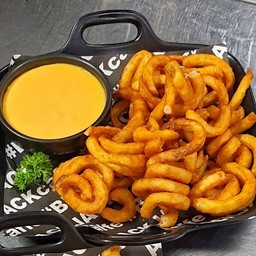 เคอรี่ฟรายดิปซอสชีส ( Curly Fried with Cheese Sauce)