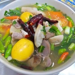 ต้มยำไก่+เครื่องในชะชะช่า
