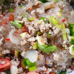ยำวุ้นเส้นหมูสับ