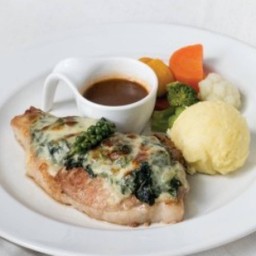 พอร์คช็อพ มันบด ผักโขมอบชีส