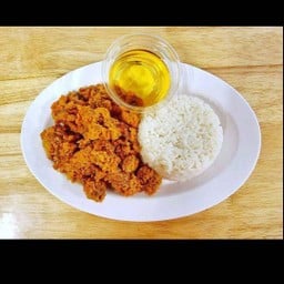 ข้าวไก่วิ๊งซอลน้ำปลา
