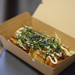 เกี๊ยวซ่าซอสทาโกะยากิ