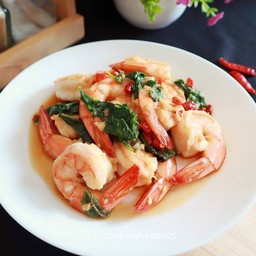 กระเพรากุ้ง(กับข้าว)
