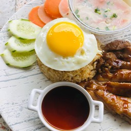 ข้าวกระเทียมไก่เทอริยากิ