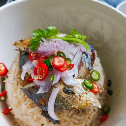 ข้าวแมวแมว