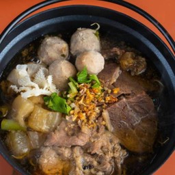 Dขุนพล X เนื้อ+หมู(หม้อดำ)