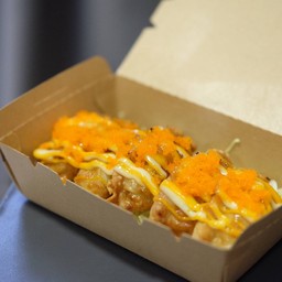 เกี๊ยวซ่าซอสมาโยไข่กุ้ง