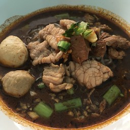 ก๋วยเตี๋ยวเรือเข้าท่า คลองสามวา (อร่อยเด็ด) ร้านเล็กๆ อยุ่ในซอย