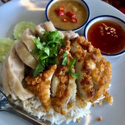 ครัวเจ้ตุ้ย ตลาดหนองชะอม