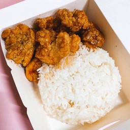 [ซื้อคู่ 2กล่อง] ข้าวไก่กรอบคลุกซอส 2กล่อง