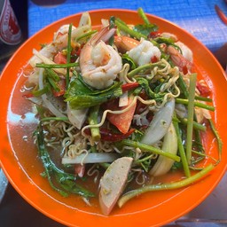 ยำมาม่ารวมมิตร