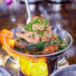 Dหม้อไฟ(ต้มแซ่บ)น่องไก่ตุ๋น