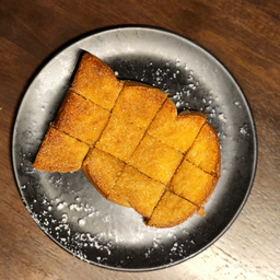 ขนมปังเนยน้ำตาล