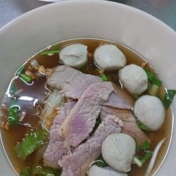 เส้นหมี่ขาวน้ำ