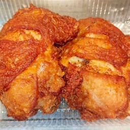 สะโพกไก่ 2 ชิ้น