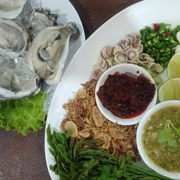 หอยนางรมทรงเครื่อง