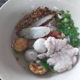 เส้นเล็กน้ำ