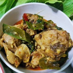 ยำหน้าหอ ถนนอยู่เย็น