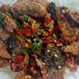 กะเพาเนื้อ