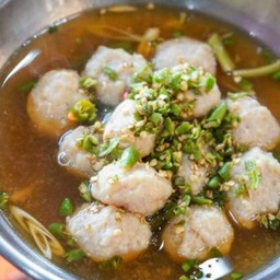 DSET A หม้อไฟต้มแซ่บ(หมูเด้ง)+ข้าว1