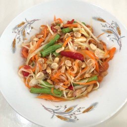 ส้มตำคุณอิน มบ.นลินแกรนด์อเวนิว