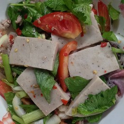 ยำหมูยอ