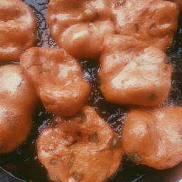 บุ๋มยำแซ่บ ซุปเปอร์ตีนไก่ ตลาดต้นเปา ถนนคนเดินต้นเปา