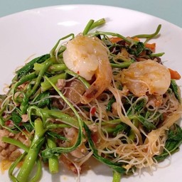 ผัดหมี่กะเฉดกุ้งสด