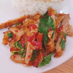 ข้าวเหนียวหมูทอดไก่ทอด สุทธิสาร ซ.อินทามระ39แยก1สุดซอย ประตูเล็กสีดำ