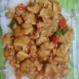 กระเพรา+หมูสับราดข้าว