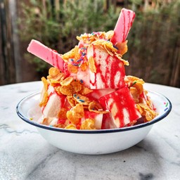 ปังเย็นนมฮอกไกโดสตอเบอรี่