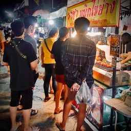ราชาหมึกไข่ย่าง (เจ้าอร่อย กองต้า)