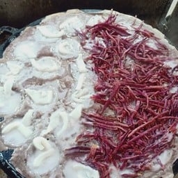 ขนมครกใส้โคตรทะลักและขนมบ้าบิ่น สาขา ตลาดมาบยางพร