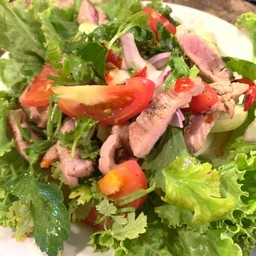 ยำเนื้อย่าง